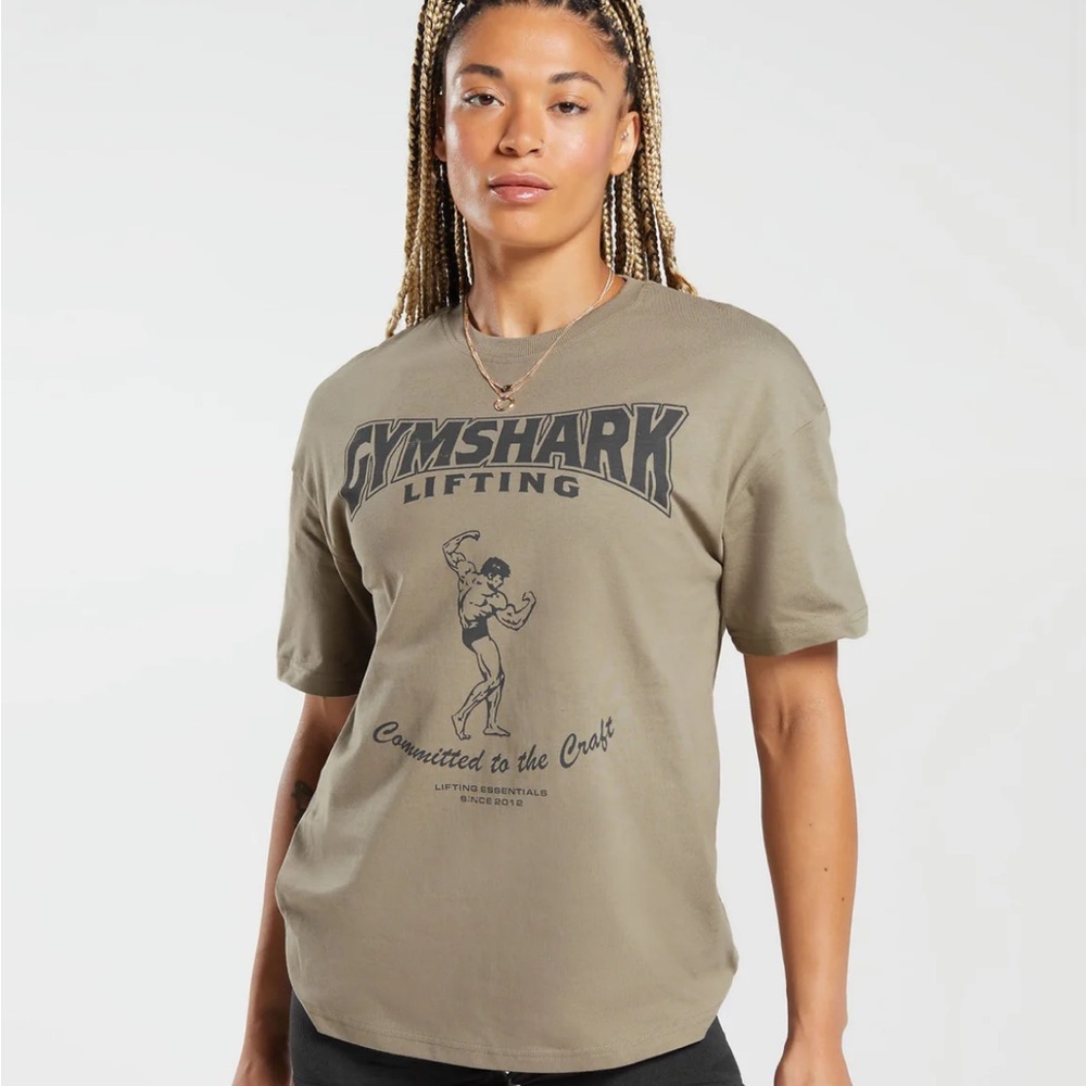 Gymshark committed to the craft shirt